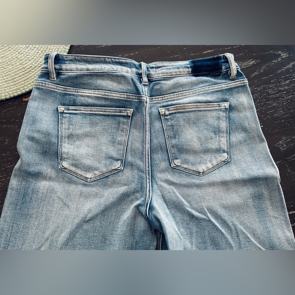 Super cute pair of Risen raw hem, crop jeans! Size 15. Brand new, never worn! - Picture 6 of 8